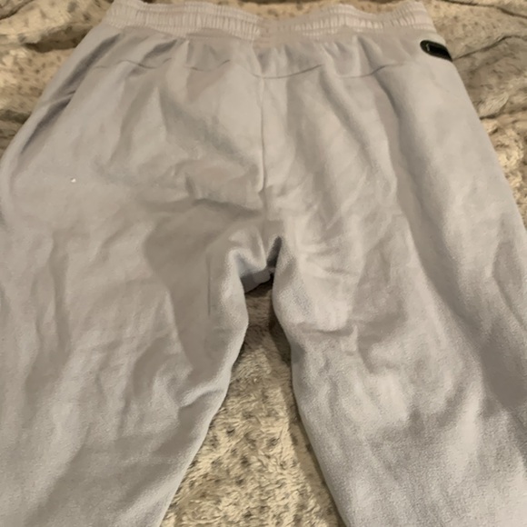 Grey Underarmour fleece joggers with Celliant
Size L - Picture 6 of 6